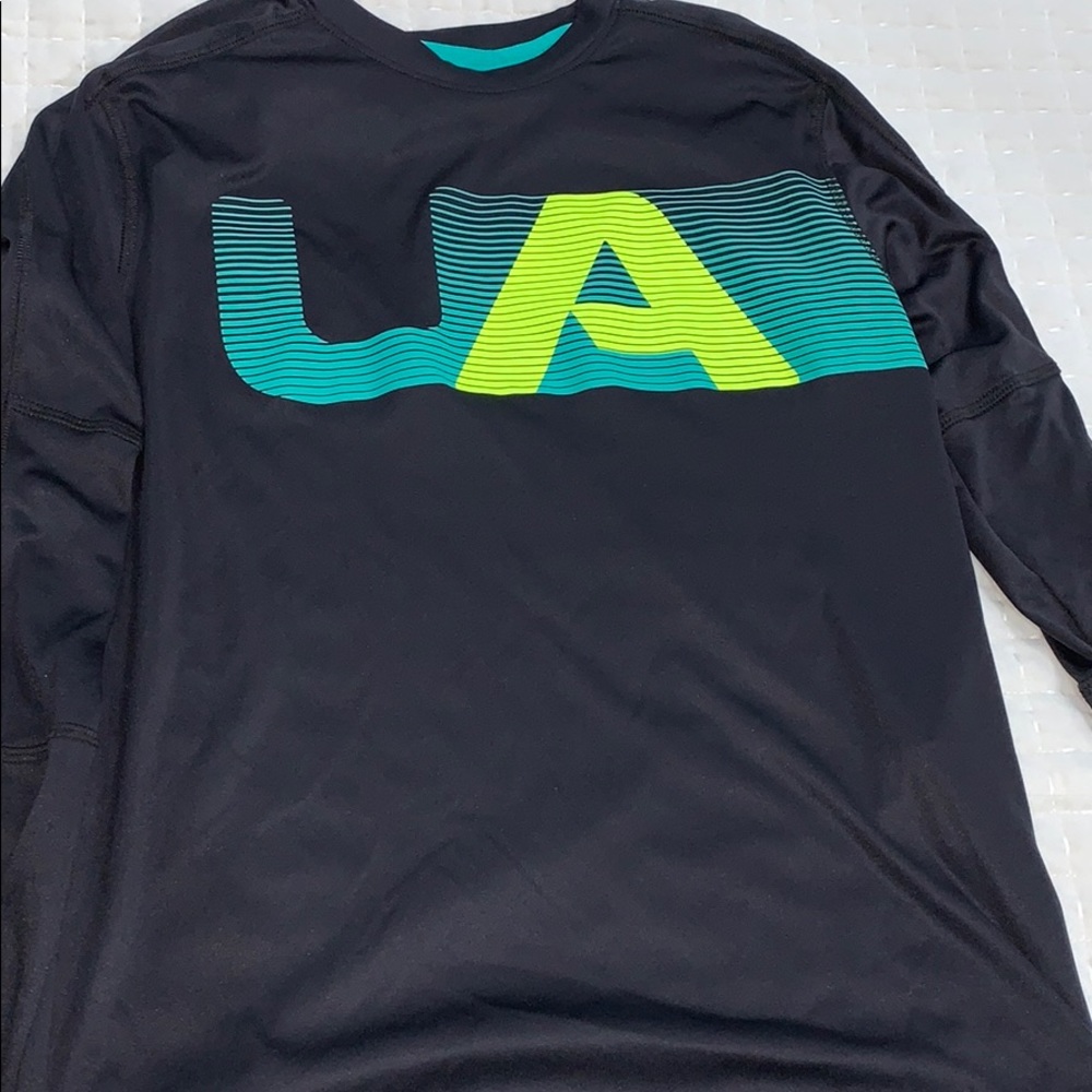 EUC Under Armour youth large heat gear